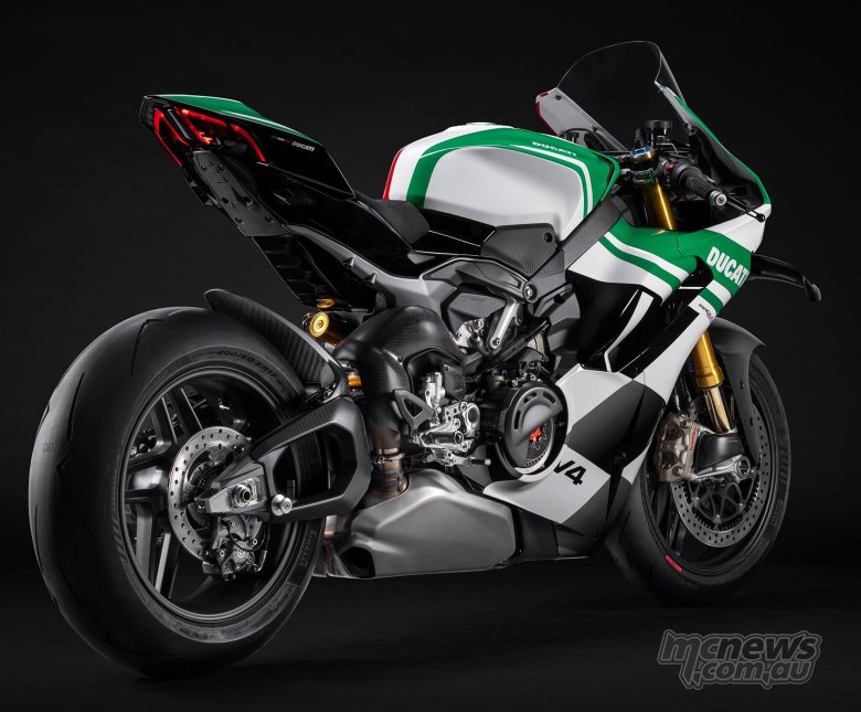 Спортивные мотоцикл