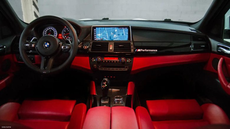 Bmw x5m e70 салон