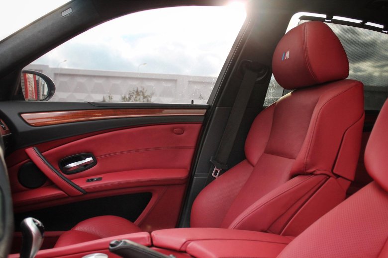 Bmw m5 e60 салон