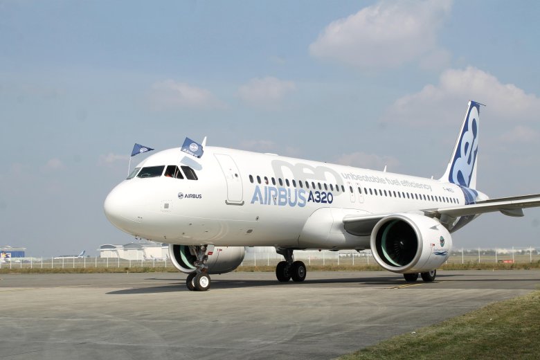 Airbus a320neo самолет