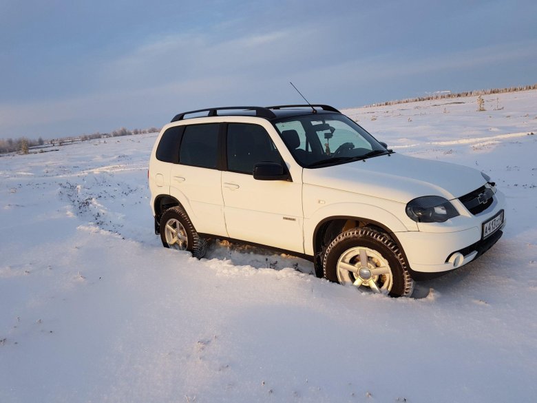 Нива шевроле 2014 белая