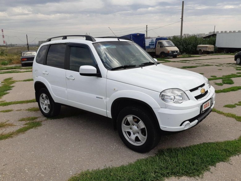 Chevrolet niva 2013 года