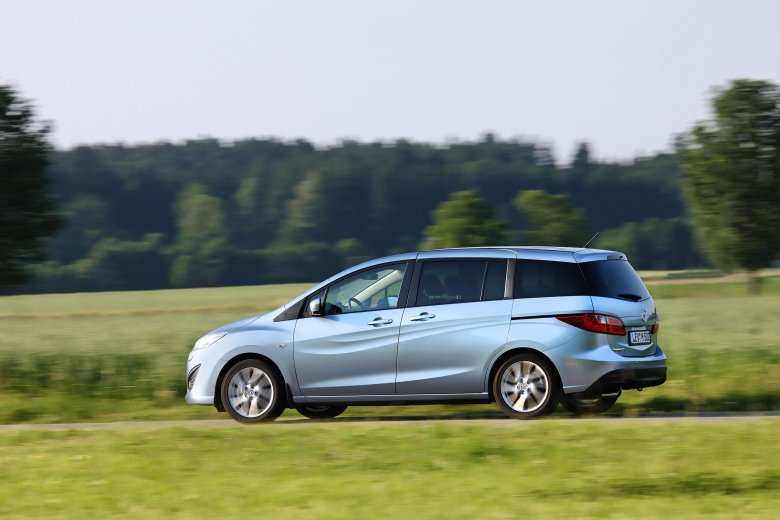 Mazda 5 minivan
