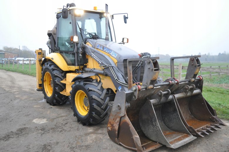 Экскаватор-погрузчик volvo bl71