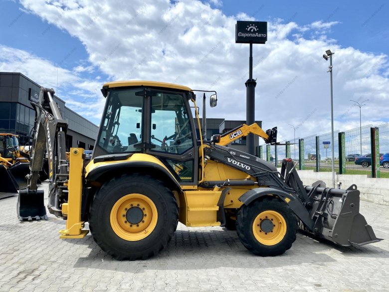 Экскаватор погрузчик volvo