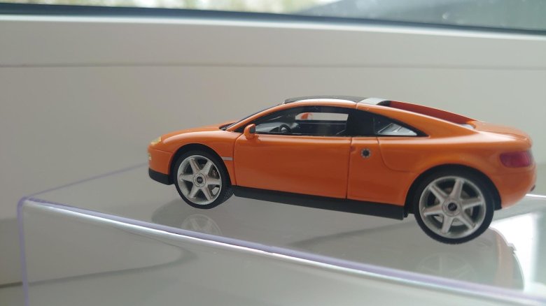 Автомобиль audi