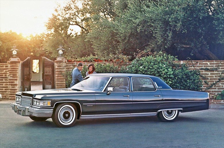 Cadillac fleetwood brougham 1976