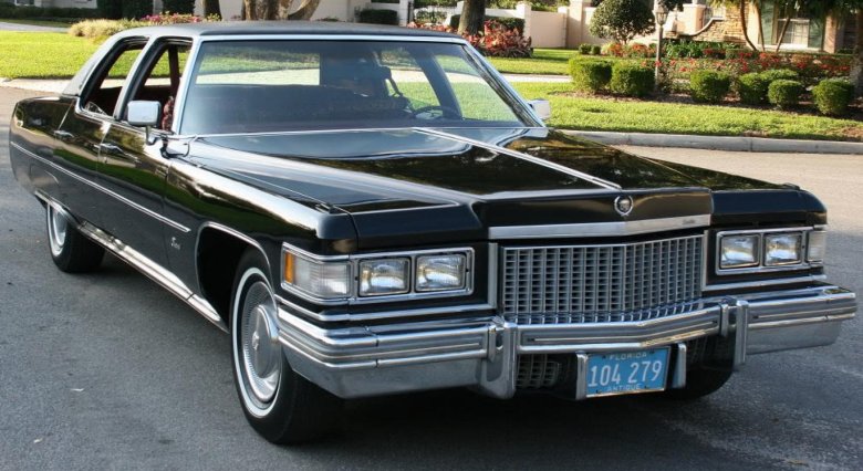 Cadillac fleetwood 1975