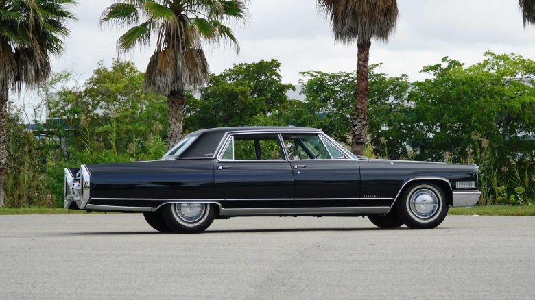 Cadillac fleetwood 1966