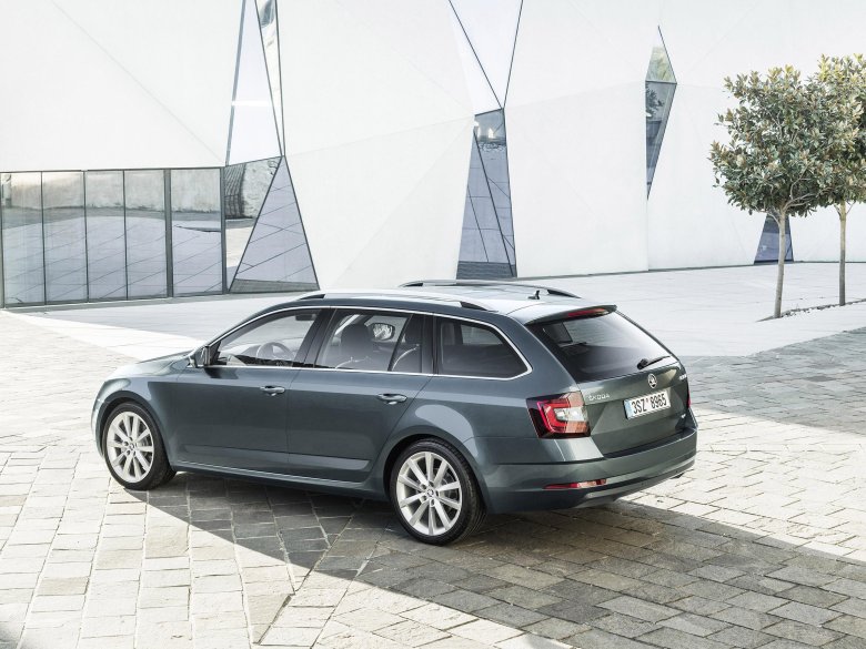 Шкода октавия комби 2018