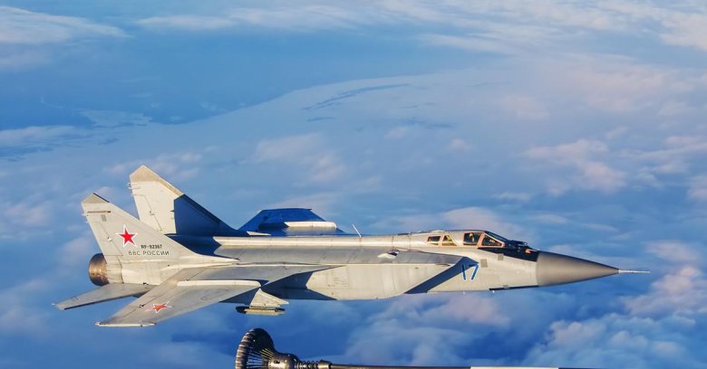 Миг 25 сверхзвуковой самолёт