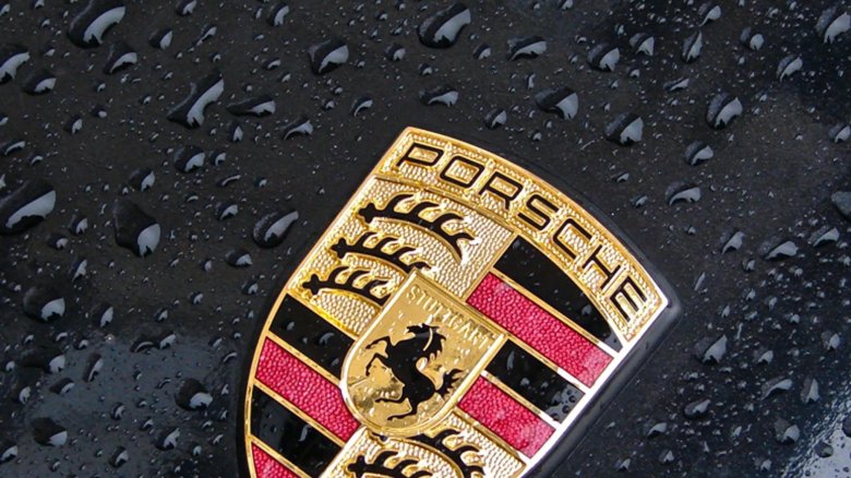 Порше кайен знак