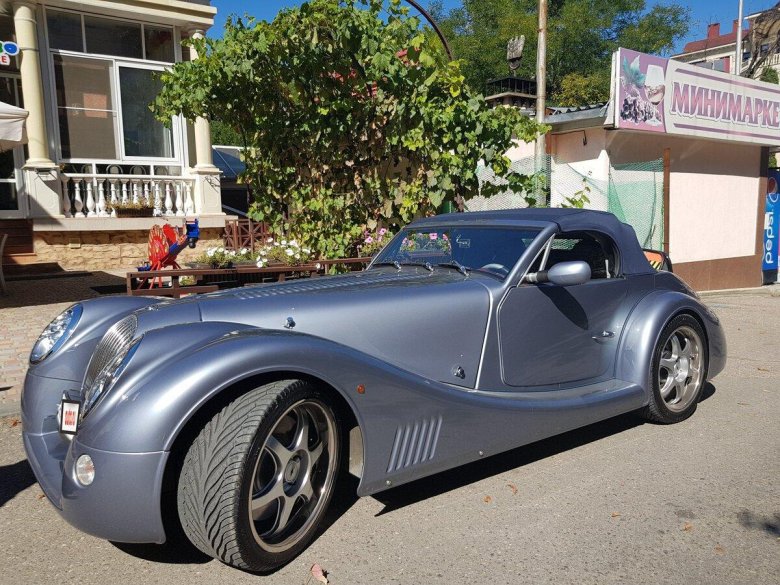 Morgan aero 8