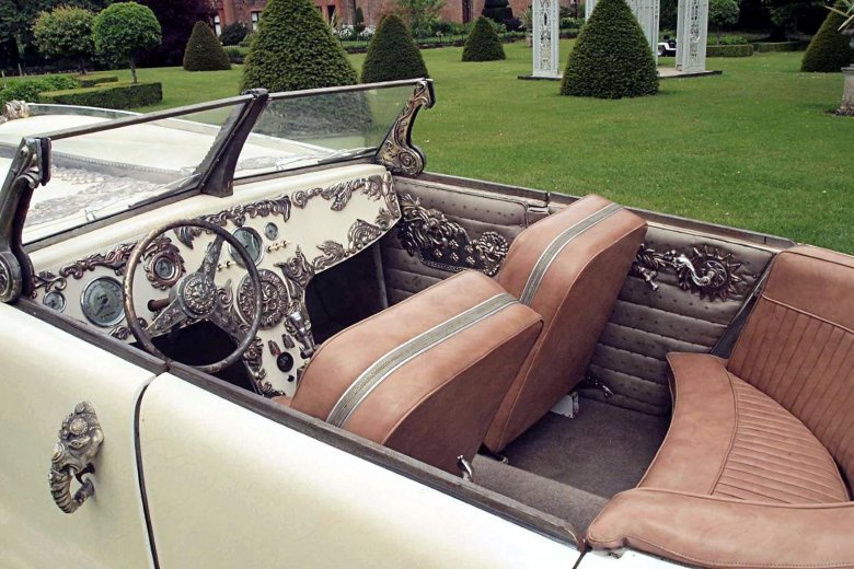 Автомобиль капитана немо