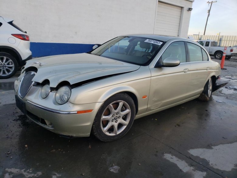 Jaguar s type 2000