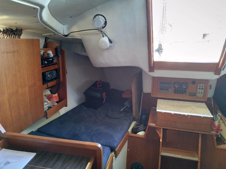 Яхта макси 87