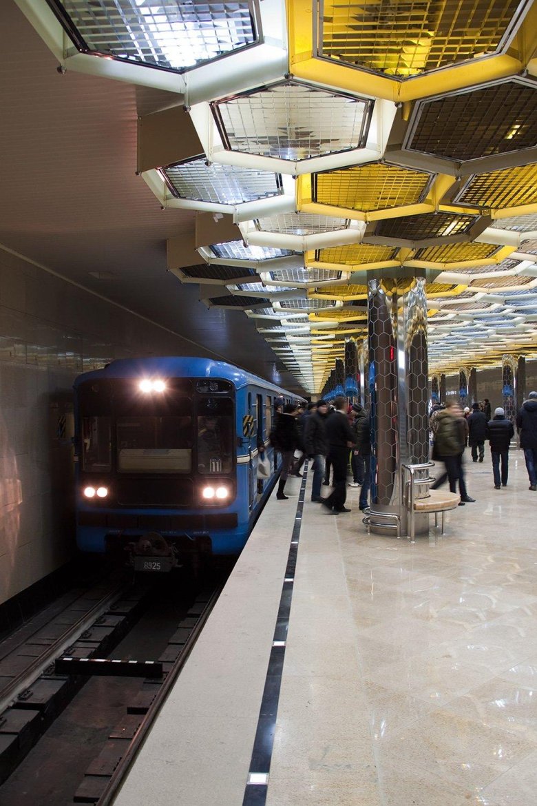 Екатеринбургский метрополитен станция уральская
