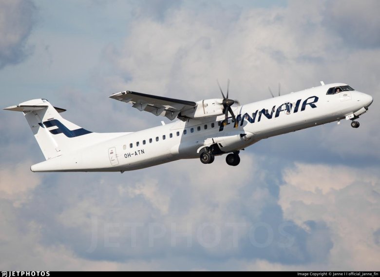 Самолет atr 72