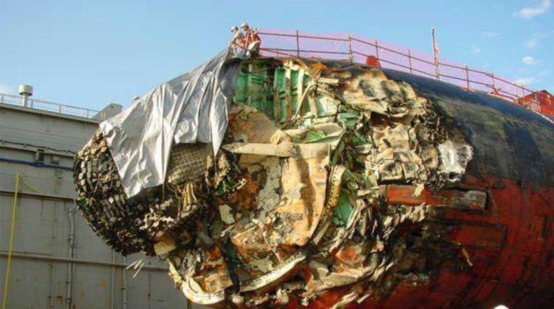 Подводная лодка толедо после столкновения с курском