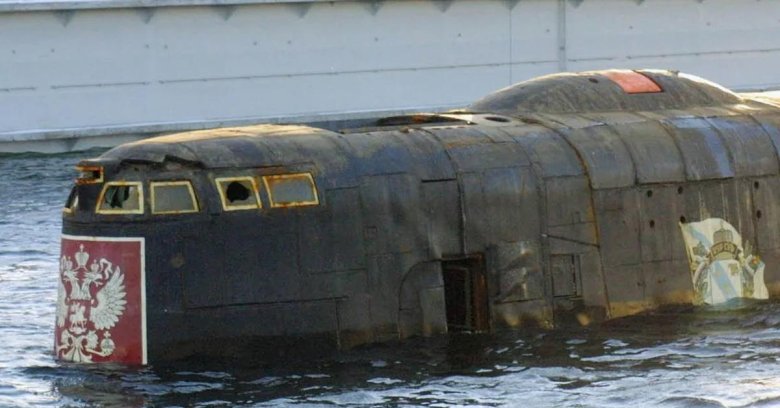 Курск подводная лодка пробоина