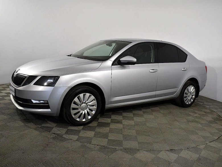 Skoda octavia 2017 серебристый
