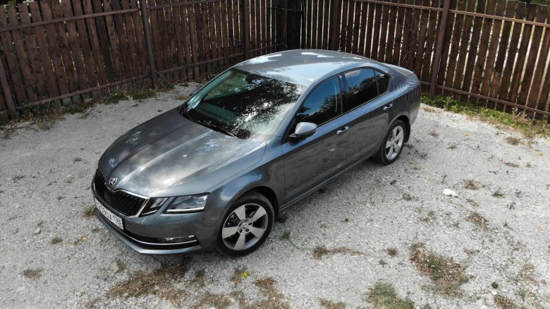 Skoda octavia a7 серая