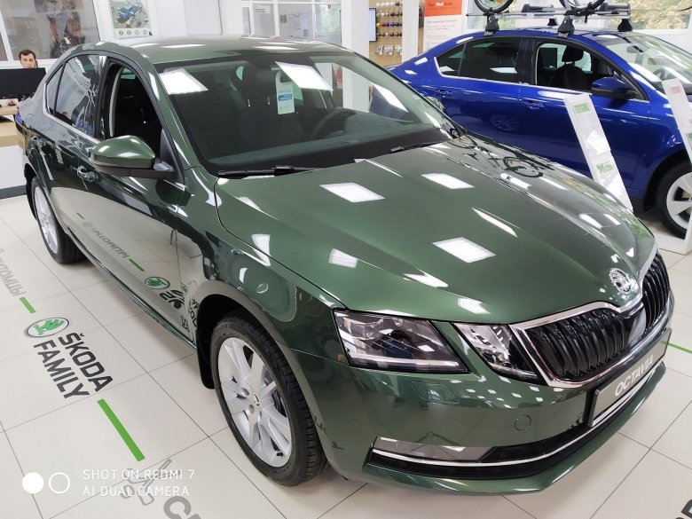 Skoda octavia a8 зеленая