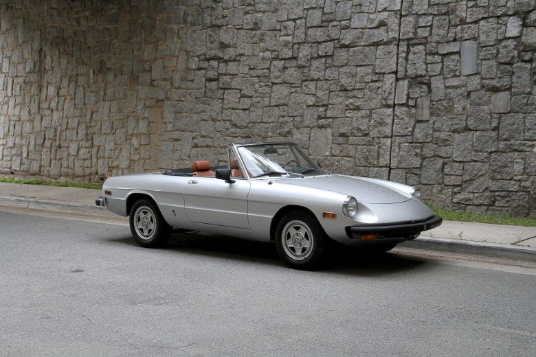 Alfa romeo spider 1976