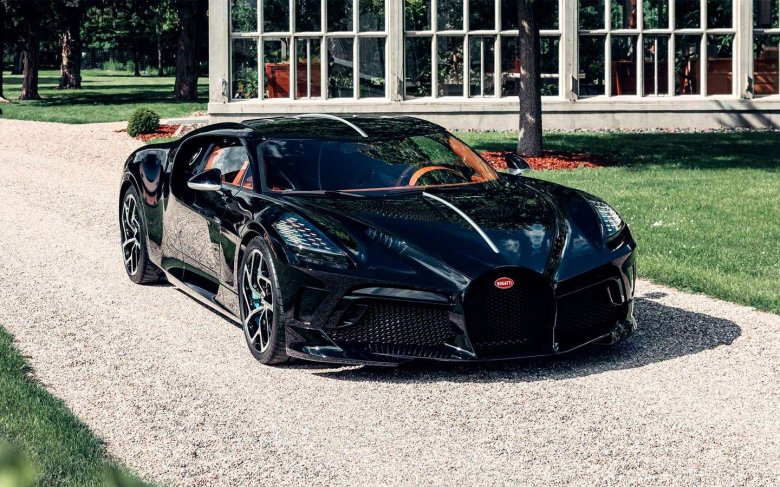 Bugatti la voiture noire