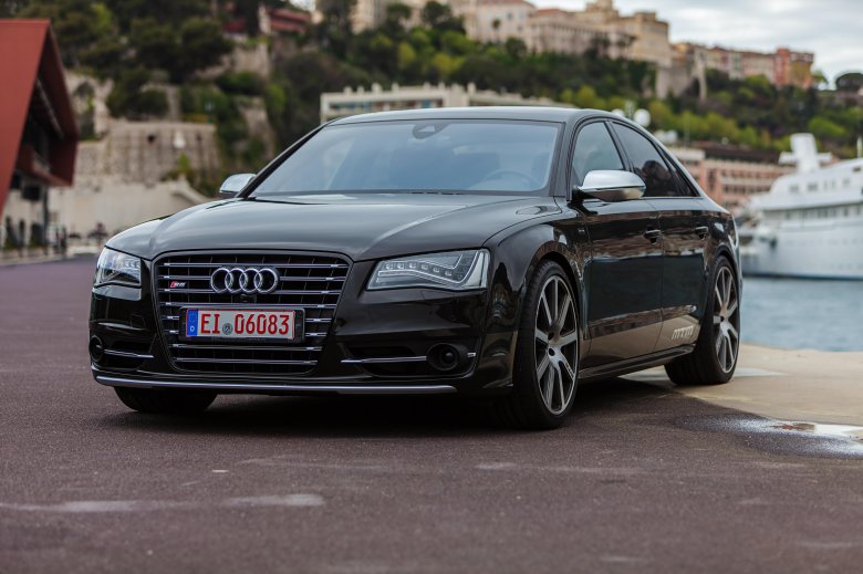 Audi s8 d4 2013