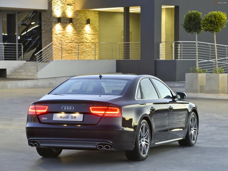Audi s8 2012