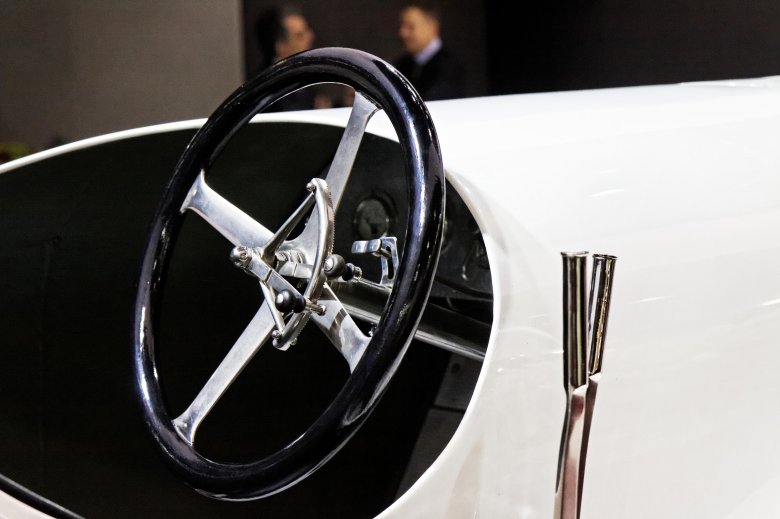 Автомобили ретро