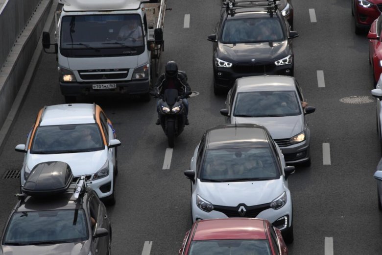 Мотоцикл в пробке