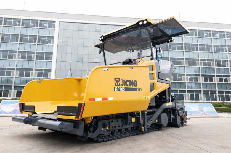Асфальтоукладчик xcmg rp705