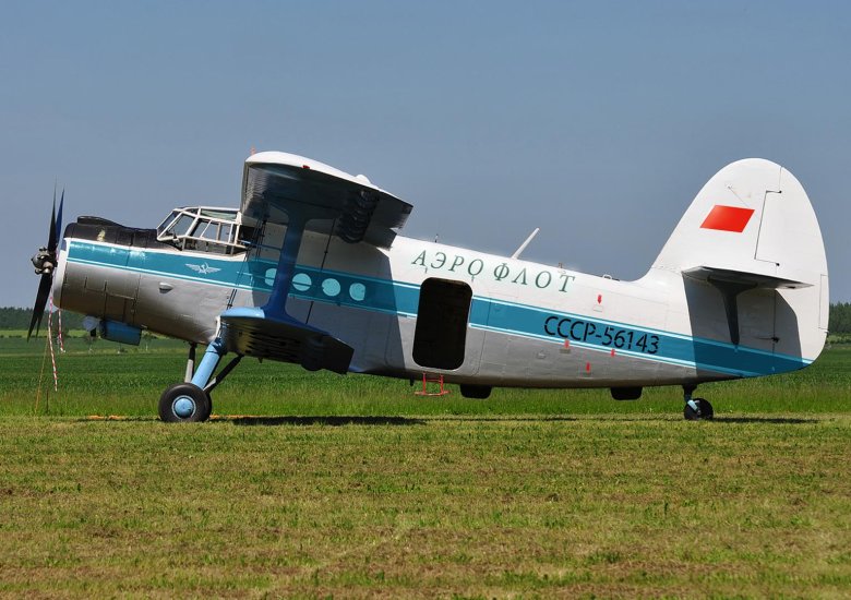 Ан 2 пассажирский самолёт