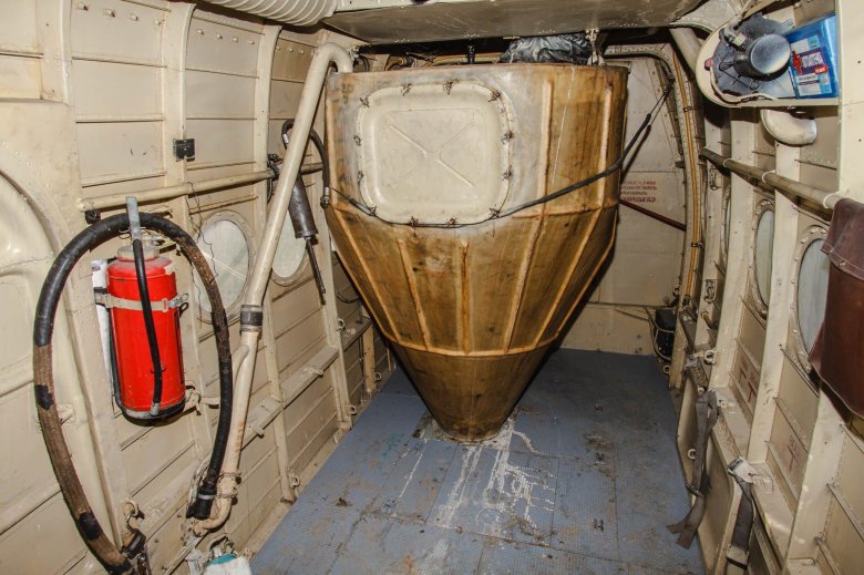 Топливный бак самолета