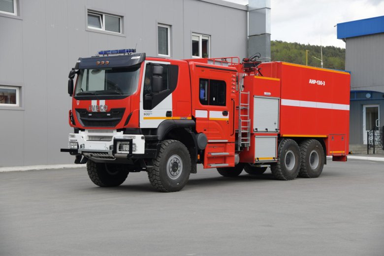 Ивеко пожарно-спасательный автомобиль