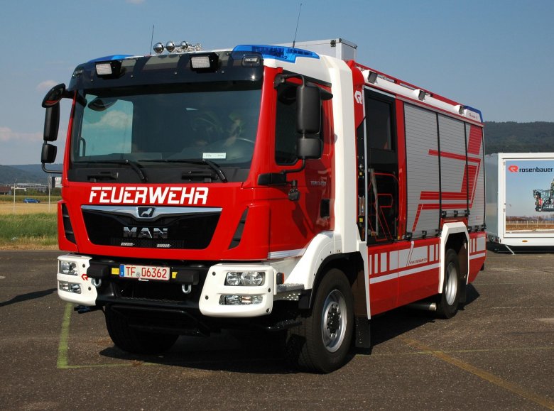 Пожарный автомобиль розенбауэр