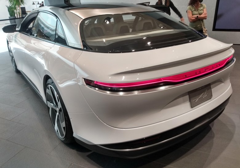 Lucid air электромобиль