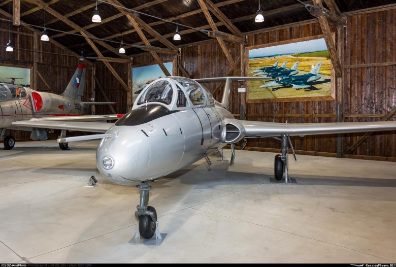 Глостер метеор истребитель