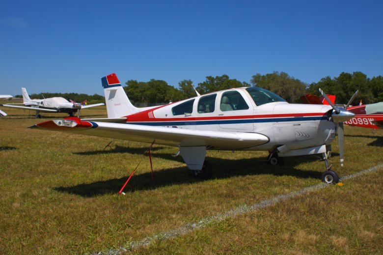 Beechcraft bonanza v35