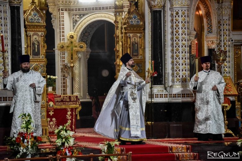 Пасхальная служба в храме христа спасителя 2021