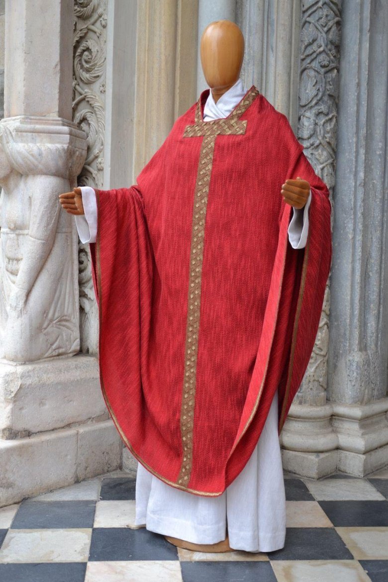 Мантия священника католика