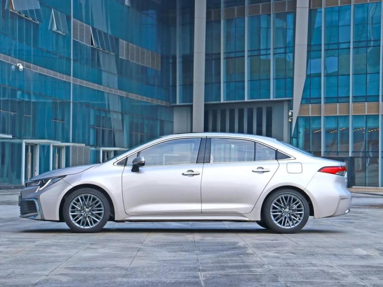 Toyota corolla 2019 седан