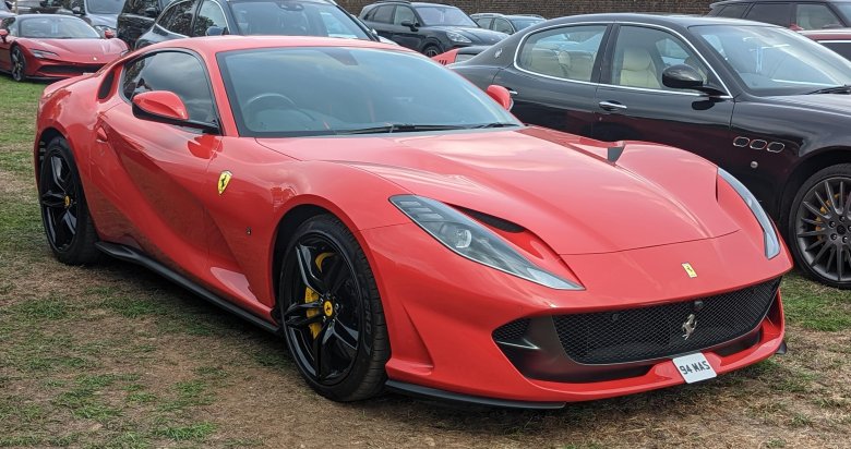 812 superfast ferrari