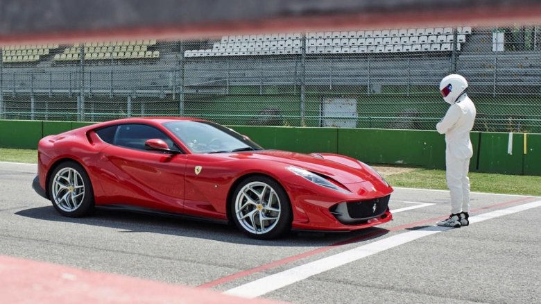 Феррари 812 суперфаст