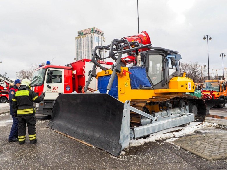 Бульдозер дст урал тм 10