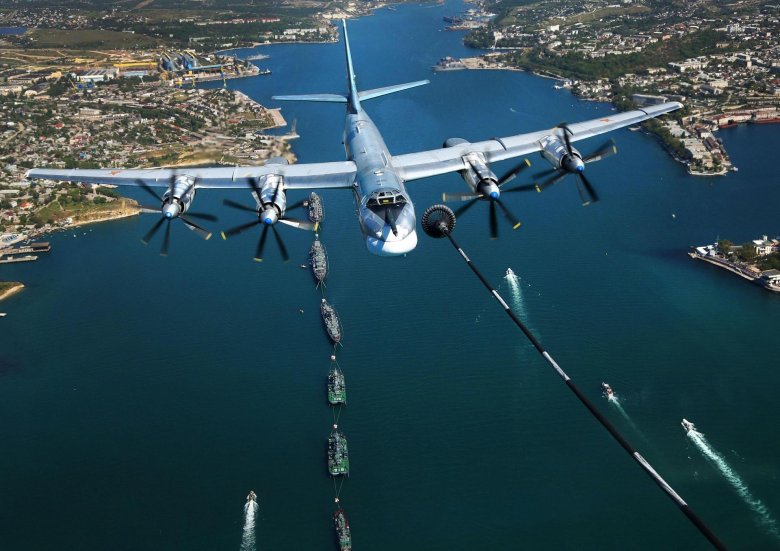 Стратегический бомбардировщик ту-95мс