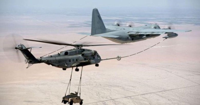 Вертолет в воздухе