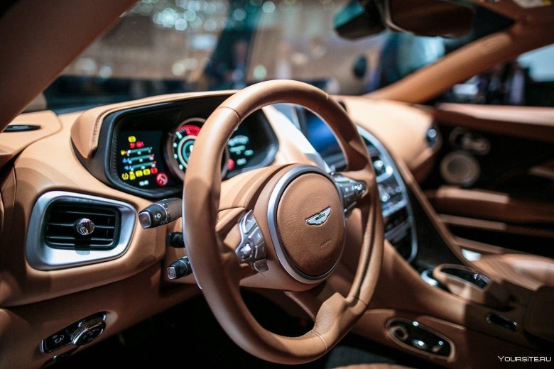Астон мартин салон внутри
